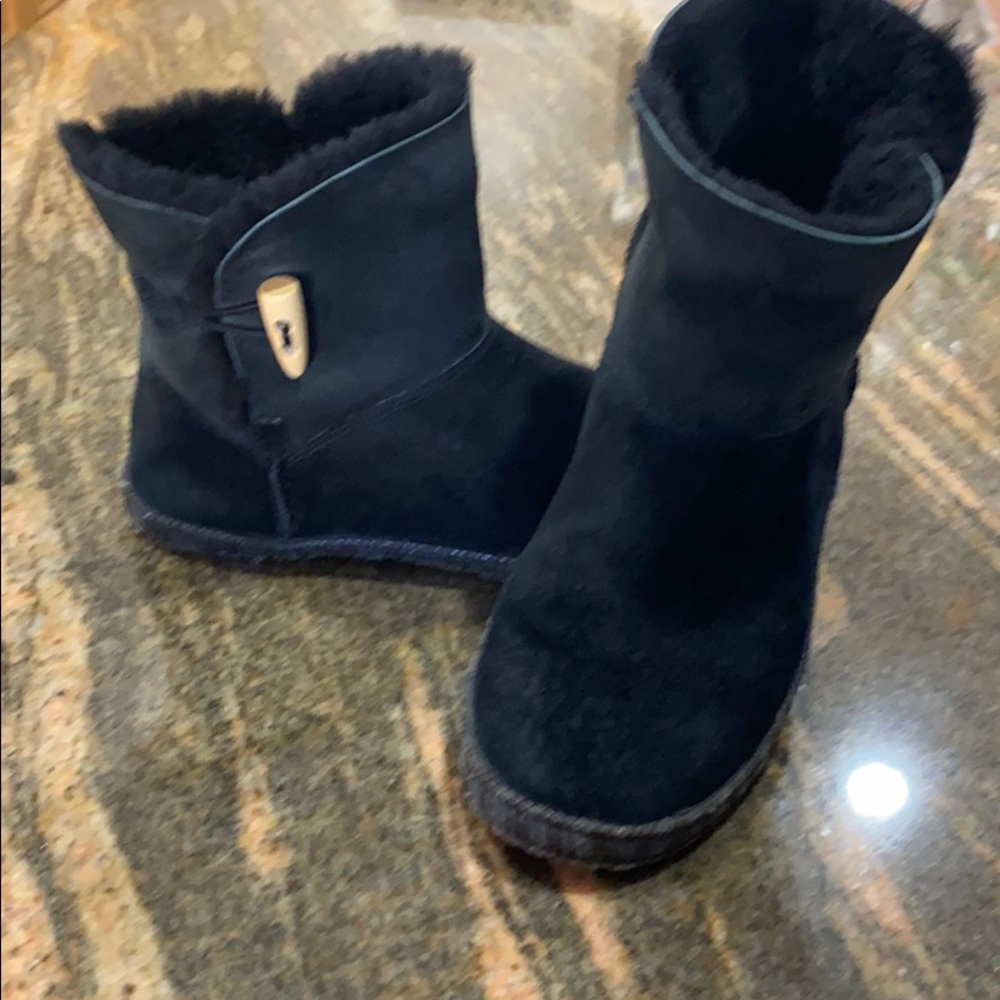 Ugg Boots size 8 Black